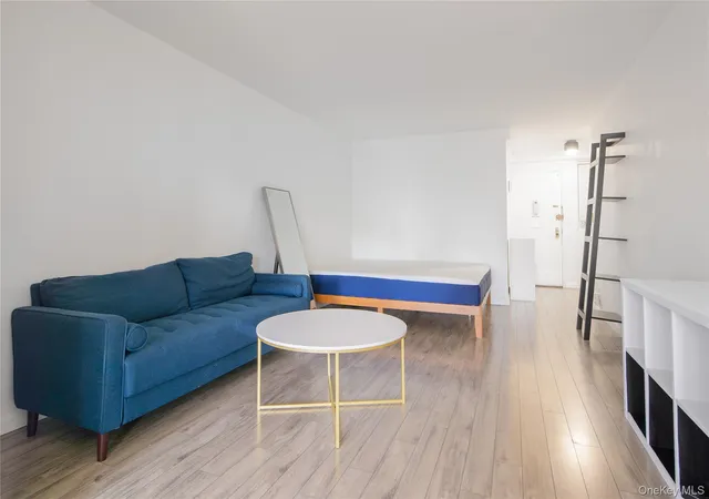 Listing Photo 5 - Condo for sale in building located at 35-31 85Th St, New York, NY 11372 - Unit #5N
