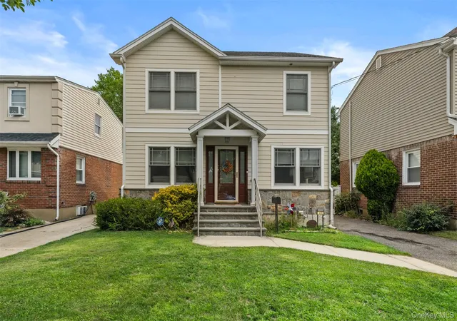 Photo 1 of Sale Pending at 432 Argyle Rd, North Hempstead, NY 11501 | MLS# 1030940 | Listing updated on 2026-08-08