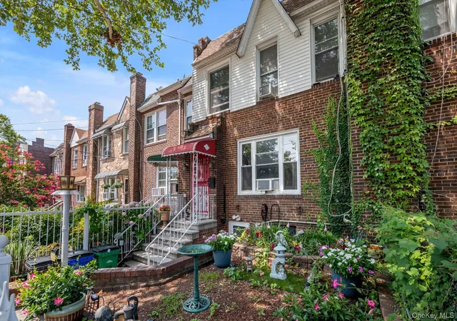 2nd image of 2053 Turnbull Ave, New York, NY 10473 | MLS# 1030964