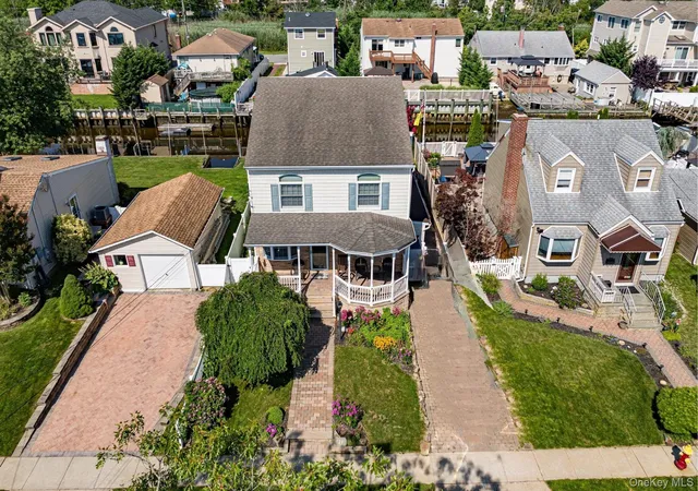 2nd image of 720 Farmers Ave, Hempstead, NY 11710 | MLS# 1030980