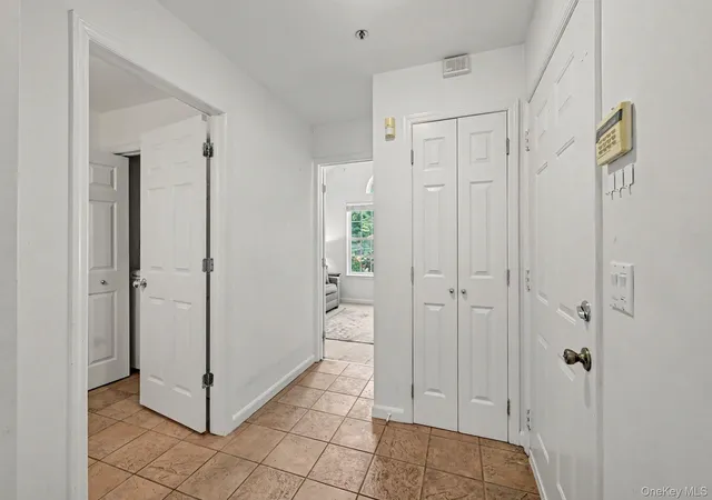 Photo 4 of Single family home for sale at 210 Sandpiper Ct #210, Yorktown, NY 10598 | MLS# 1030986 | Listing updated on 2026-08-09