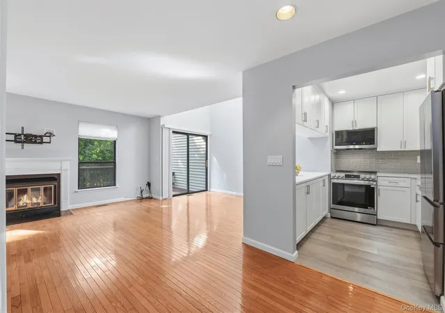 Listing Photo 4 - Condo for sale in building located at 93 Bridle Path Rd, Ossining, NY 10562
