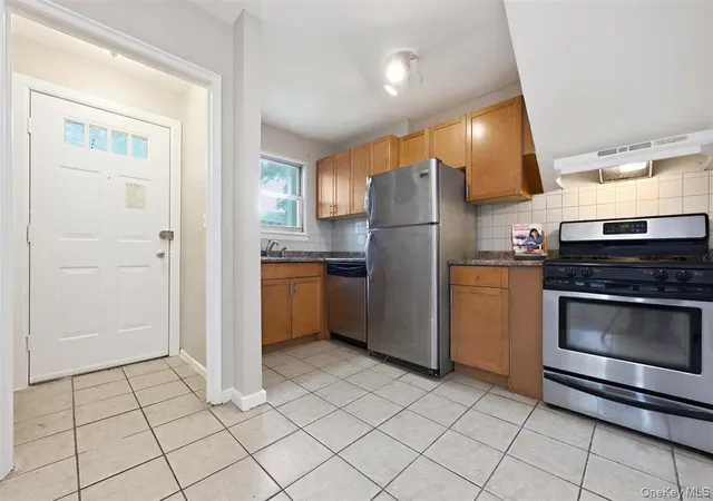 Photo 3 of Condo for sale at 82 75 Langdale St #103A, New York, NY 11040 | MLS# 1031006 | Listing updated on 2026-10-08