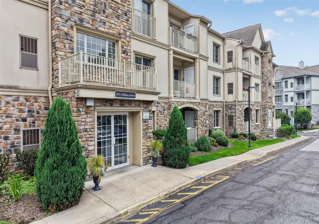 2nd image of 24 N De Baun Ave #305, Ramapo, NY 10901 | MLS# 1031031