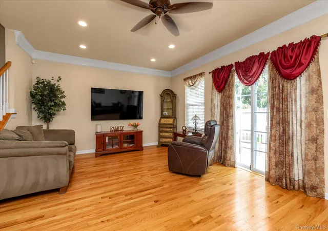 Photo 2 of Sale Pending at 96 Paget Ln, Oyster Bay, NY 11758 | MLS# 1031033 | Listing updated on 2026-09-02