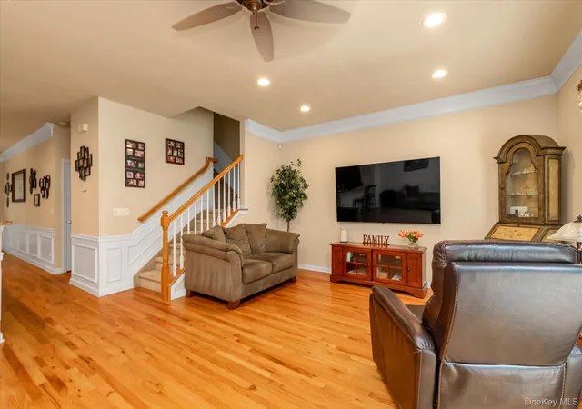 Photo 3 of Sale Pending at 96 Paget Ln, Oyster Bay, NY 11758 | MLS# 1031033 | Listing updated on 2026-09-02