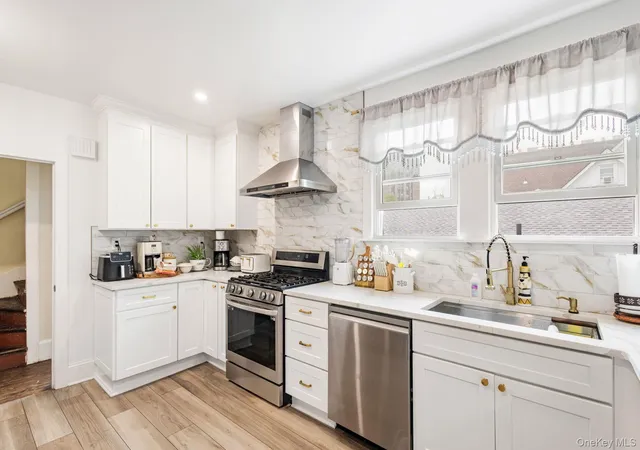 Listing Photo 3 - Condo for sale in building located at 43 Davis Ave, White Plains, NY 10805