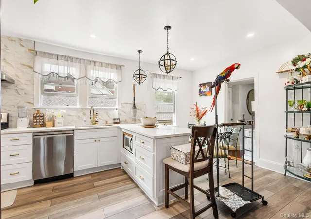 Listing Photo 4 - Condo for sale in building located at 43 Davis Ave, White Plains, NY 10805