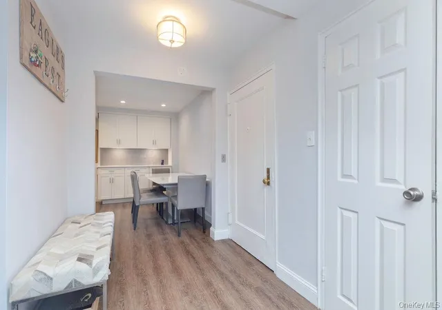 2nd image of 15 Leewood Cir #1R, Eastchester, NY 10709 | MLS# 1031050