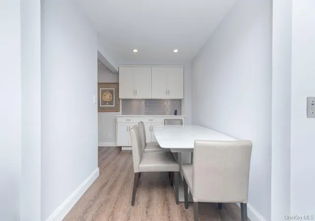 Photo 3 of Condo for sale at 15 Leewood Cir #1R, Eastchester, NY 10709 | MLS# 1031050 | Listing updated on 2026-09-30