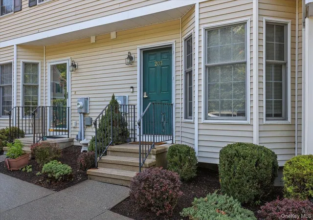Condo for sale at 203 Alexandra Ct, Carmel, NY 10512 | MLS# 1031059
