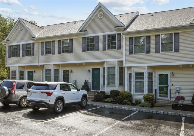 2nd image of 203 Alexandra Ct, Carmel, NY 10512 | MLS# 1031059
