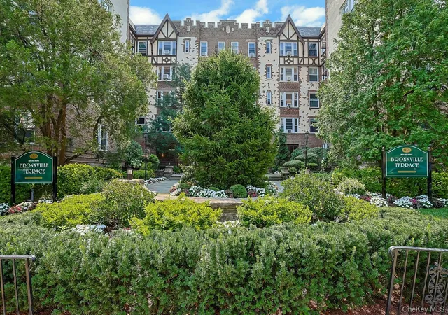 Listing Photo 1 - Condo for sale in building located at 1470 Midland Ave, Yonkers, NY 10701 - Unit #5L