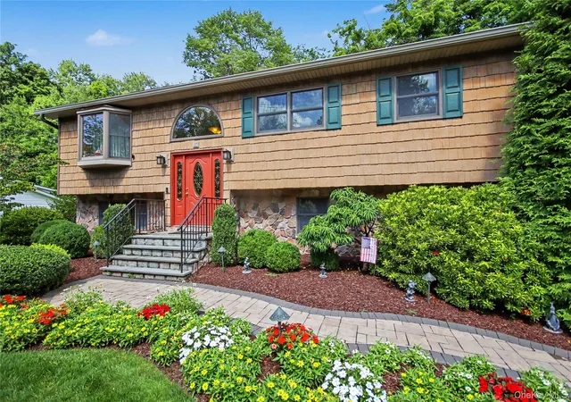 1st image of 17 Scotsdale Rd, Kent, NY 10512 | MLS# 1031081
