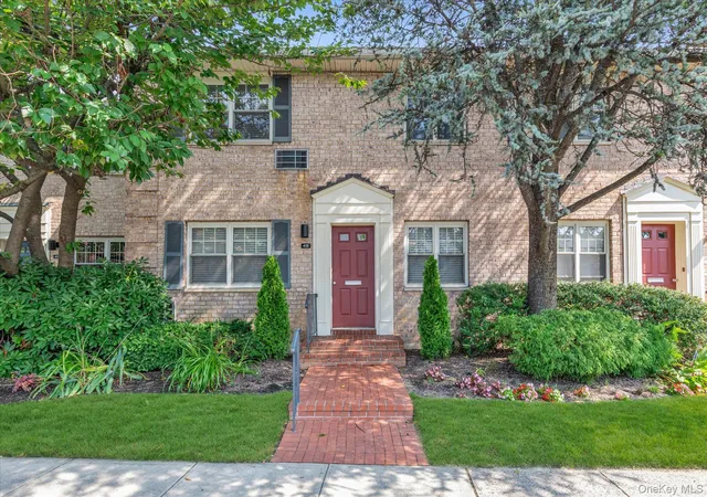 1st image of 415 Merrick Road #1L, Hempstead, NY 11570 | MLS# 1031097
