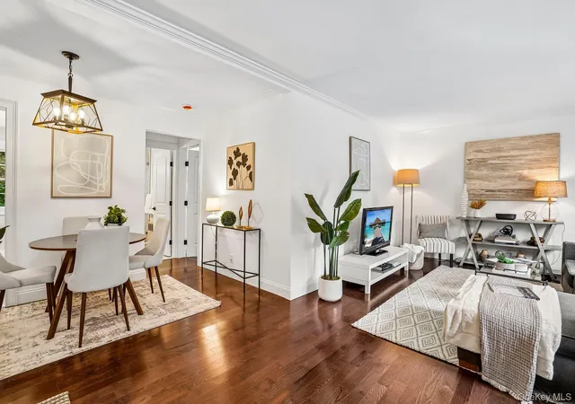 Photo 2 of Sale Pending at 600 Bedford Rd #9, Mount Pleasant, NY 10570 | MLS# 1031099 | Listing updated on 2026-08-19