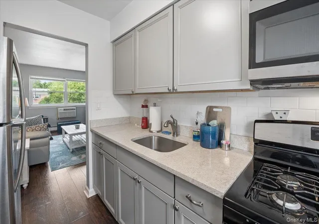 2nd image of 167 Meyer Oval, Orangetown, NY 10965 | MLS# 1031103