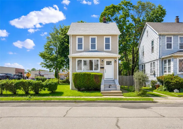 Photo 1 of Single family home for sale at 42 Satterie Ave, Hempstead, NY 11580 | MLS# 1031118 | Listing updated on 2026-10-08