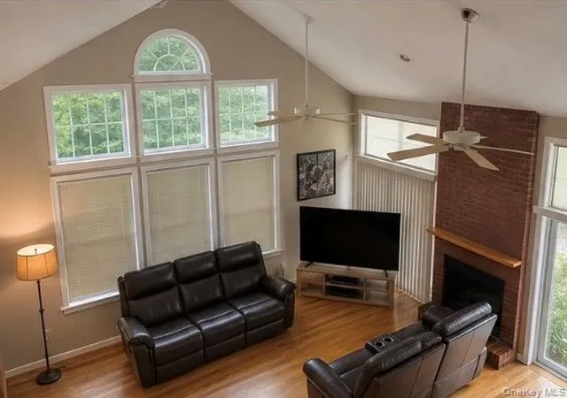 Photo 2 of Single family home for sale at 27 Depot Rd, Southampton, NY 11978 | MLS# 1031140 | Listing updated on 2026-09-06