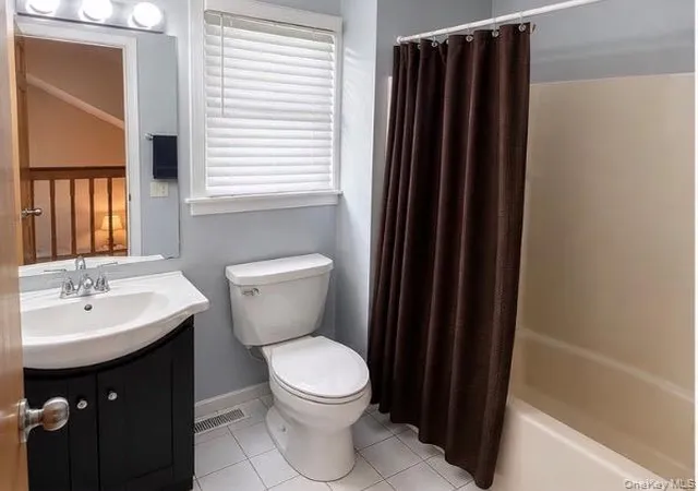 Photo 3 of Single family home for sale at 27 Depot Rd, Southampton, NY 11978 | MLS# 1031140 | Listing updated on 2026-09-06