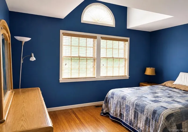 Photo 3 of Sale Pending at 27 Depot Rd, Southampton, NY 11978 | MLS# 1031140 | Listing updated on 2026-09-25