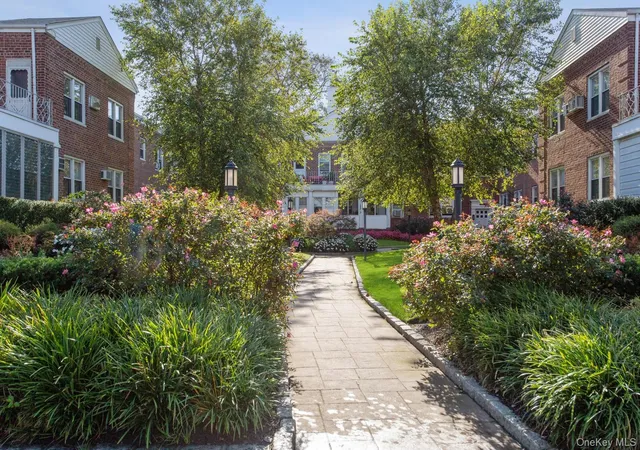 2nd image of 1385 Broadway, Hempstead, NY 11577