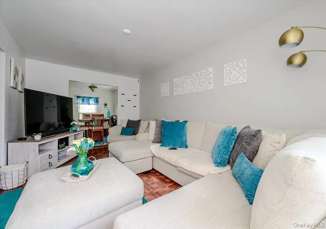 Photo 3 of Sale Pending at 1912 Hunt Ave, New York, NY 10462 | MLS# 1031157 | Listing updated on 2026-09-03