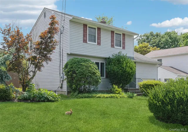 Photo 3 of Sale Pending at 35 Sherman St, Huntington, NY 11743 | MLS# 1031160 | Listing updated on 2026-08-25