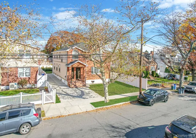 Photo 3 of House for sale at 253-07 Memphis Ave, New York, NY 11422 | MLS# 1031176 | Listing updated on 2026-10-03