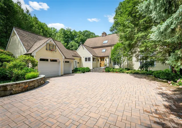 Photo 1 of Single family home for sale at 55 Old Logging Rd, Pound Ridge, NY 10506 | MLS# 1031198 | Listing updated on 2026-09-13