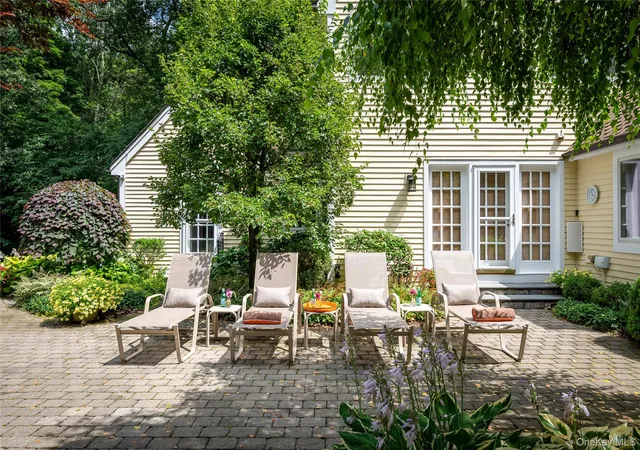 Photo 4 of Single family home for sale at 55 Old Logging Rd, Pound Ridge, NY 10506 | MLS# 1031198 | Listing updated on 2026-09-13