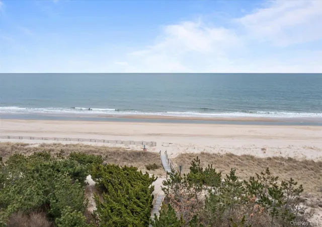 2nd image of 30 Clinton Academy Ln, East Hampton, NY 11930 | MLS# 1031217