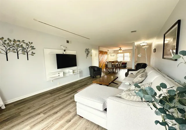 2nd image of 445 Mariners Wy, Babylon, NY 11726 | MLS# 1031227