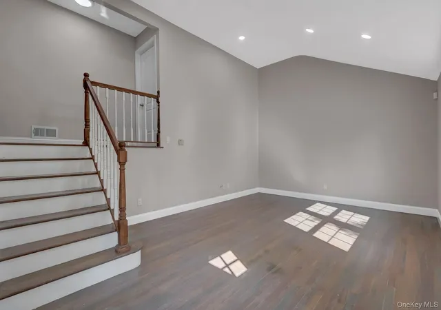 Photo 3 of Single family home for sale at 128 W 17th Street, Babylon, NY 11729 | MLS# 1031232 | Listing updated on 2026-09-13