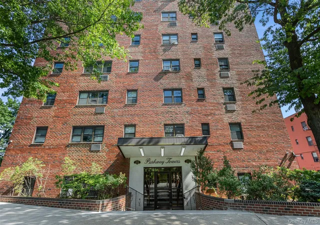 Photo 1 of Sale Pending at 1910 Pelham Pkwy S #5C, New York, NY 10461 | MLS# 1031240 | Listing updated on 2026-10-04