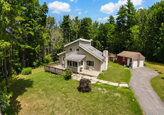 Photo 3 of Single family home for sale at 5 Hickman Ter, Mamakating, NY 12790 | MLS# 1031255 | Listing updated on 2026-08-19