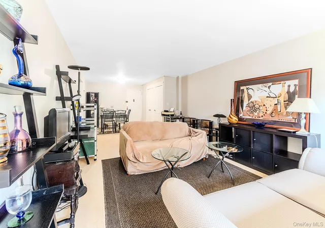 Photo 3 of Condo for sale at 1215 Ave M #1F, New York, NY 11230 | MLS# 1031276 | Listing updated on 2026-09-03