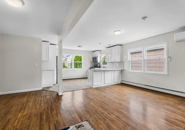 Listing Photo 5 - Condo for sale in building located at 492 Main St E, Harrison, NY 10604