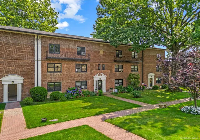 Photo 1 of Condo for sale at 20 Manchester Rd #2L, Eastchester, NY 10709 | MLS# 1031288 | Listing updated on 2026-10-02
