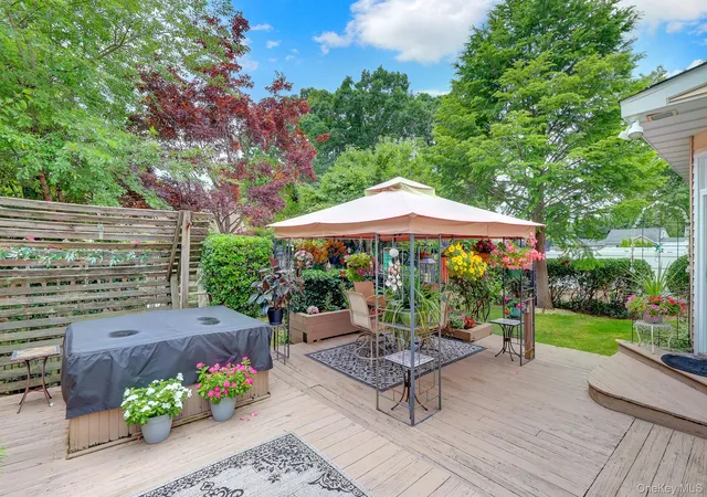 Photo 3 of Sale Pending at 96 Chenango Dr, Islip, NY 11706 | MLS# 1031292 | Listing updated on 2026-09-24