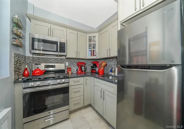 Photo 4 of House for sale at 99-60 63rd Road #7H, New York, NY 11374 | MLS# 1031299 | Listing updated on 2026-09-30
