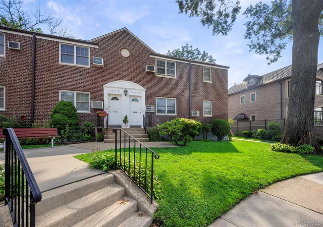 Listing Photo 3 - Condo for sale in building located at 249-33 64Th Ave, Little Neck, NY 11362 - Unit #1