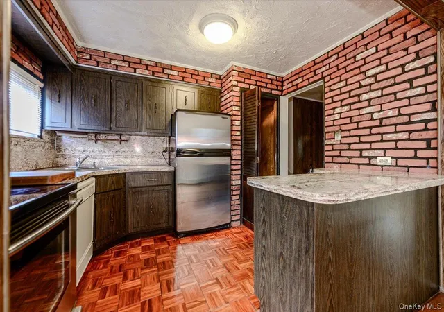 Photo 4 of Sale Pending at 377 Bellmore Rd, Hempstead, NY 11554 | MLS# 1031332 | Listing updated on 2026-08-30