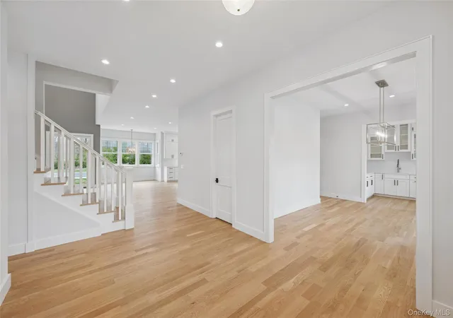 Photo 3 of Mansion for sale at 150 Deer Run, Southold, NY 11971 | MLS# 1031351 | Listing updated on 2026-09-13