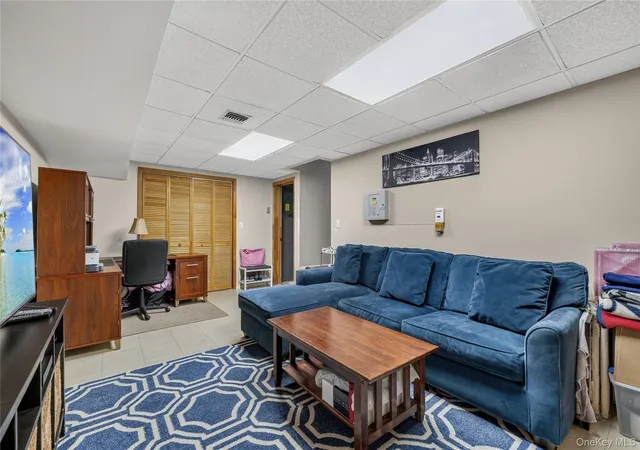 31st image of 57 Village Grn, Clarkstown, NY 10954 | MLS# 1031369