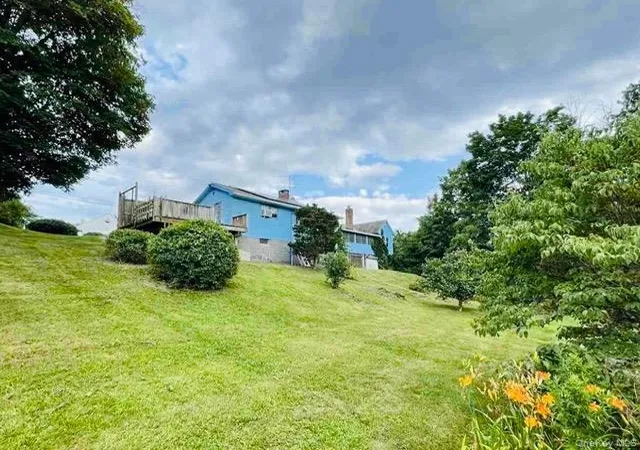 Photo 3 of Single family home for sale at 29 Saugerties Manor Rd, Saugerties, NY 12477 | MLS# 1031401 | Listing updated on 2026-08-21