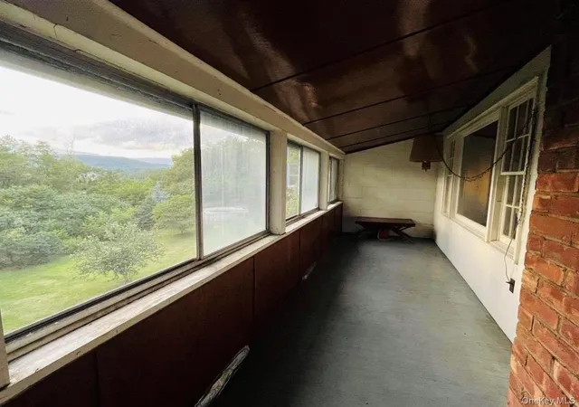 Photo 4 of Single family home for sale at 29 Saugerties Manor Rd, Saugerties, NY 12477 | MLS# 1031401 | Listing updated on 2026-08-21