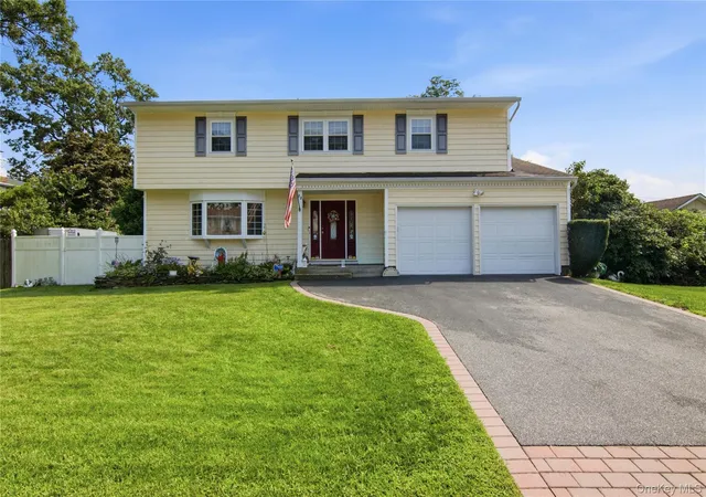 Photo 1 of Single family home for sale at 22 Clymer St, Brookhaven, NY 11776 | MLS# 1031407 | Listing updated on 2026-08-09