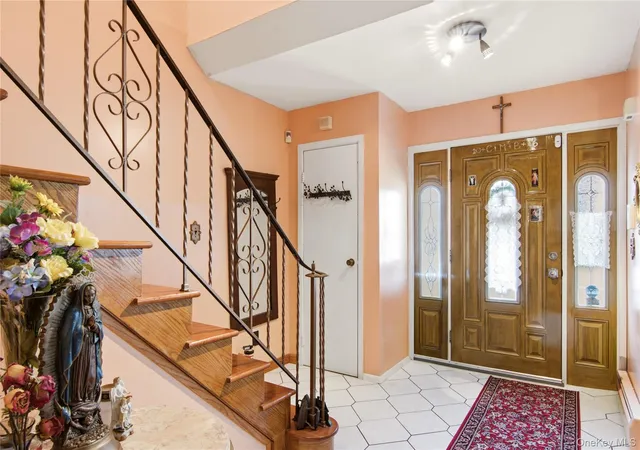 Photo 2 of Single family home for sale at 22 Clymer St, Brookhaven, NY 11776 | MLS# 1031407 | Listing updated on 2026-08-09
