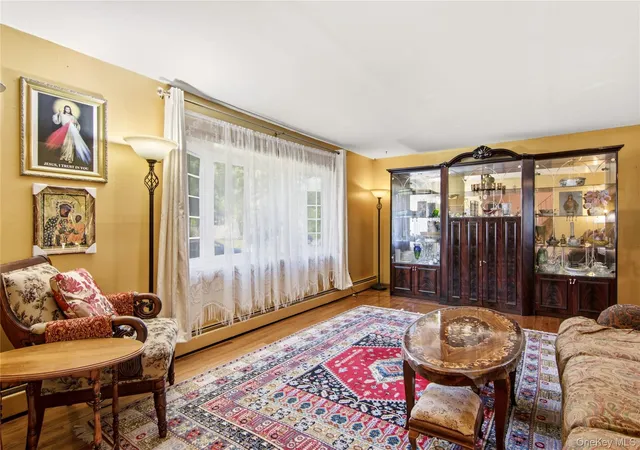 Photo 3 of Single family home for sale at 22 Clymer St, Brookhaven, NY 11776 | MLS# 1031407 | Listing updated on 2026-08-09